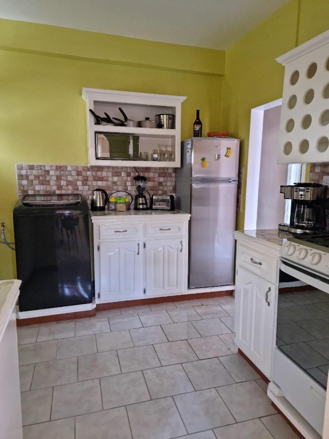 Coco Rose Apartments Soufrière 外观 照片